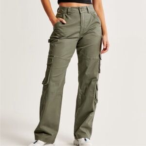 NWT Abercrombie & Fitch Green Cargo Pants